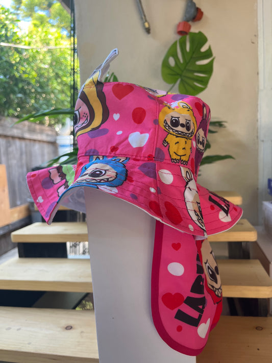 La Bubu Buckethat